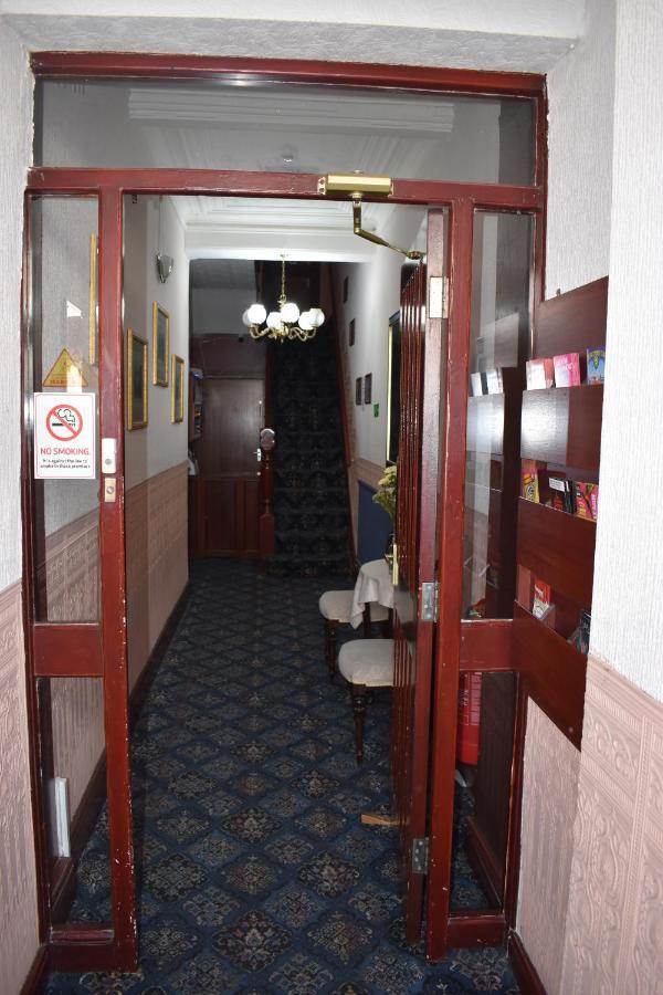 Lyndhurst Hotel แบล็คพูล ภายนอก รูปภาพ