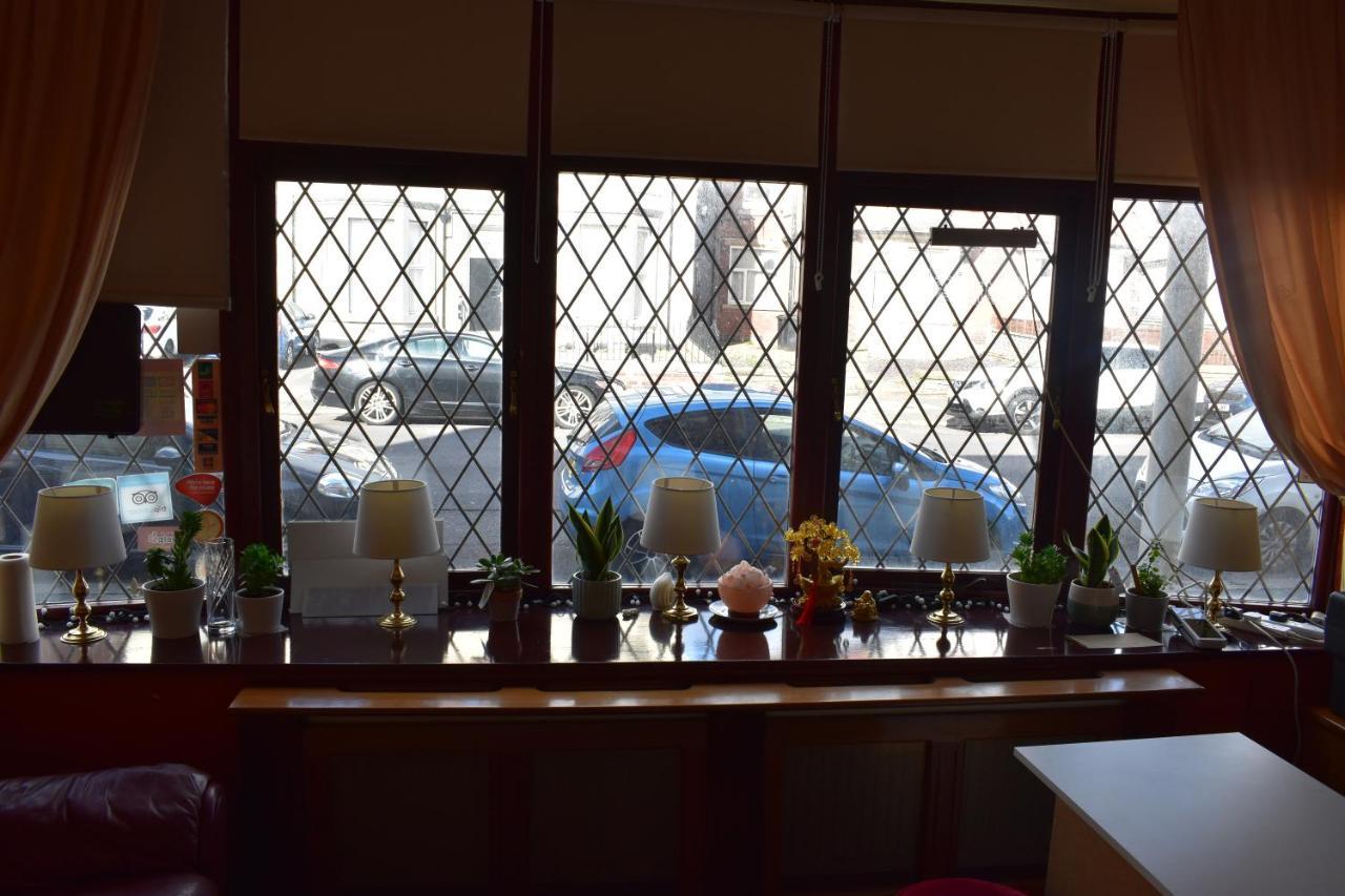 Lyndhurst Hotel แบล็คพูล ภายนอก รูปภาพ